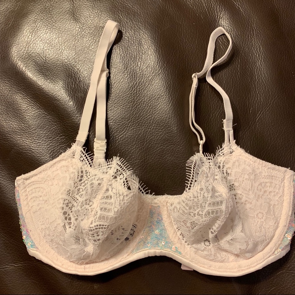 Victoria’s Secret Demi cup lace bra